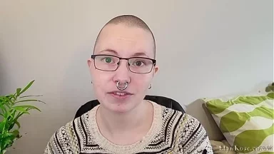 Tôi đã dành quá nhiều thời gian cho video cập nhật cá nhân gợi cảm này, nó sẽ được phát miễn phí vào cuối tuần, nhưng tôi không thể chờ đợi nổi!