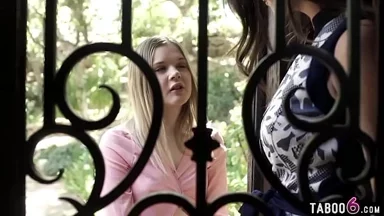 Thiếu niên lạc lối Coco Lovecock quấn quýt tình dục lesbian nóng bỏng với vợ mục sư Silvia Saige