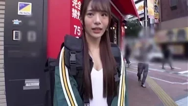 [Tự quay nghiệp dư] Đưa que rung điều khiển từ xa cho cô nàng giao hàng đã địt với nhiều khách, làm cơ thể săn chắc của cô ấy co giật và phun nước khi làm tình