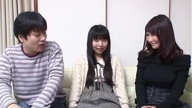 Gã nerd công nghệ Nhật lần đầu lừa dối bạn gái