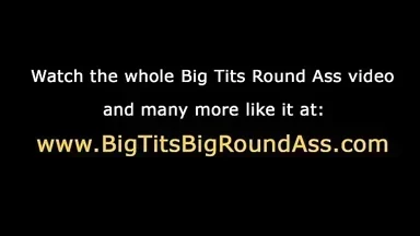 Vú khổng lồ của em gái da đen quyến rũ